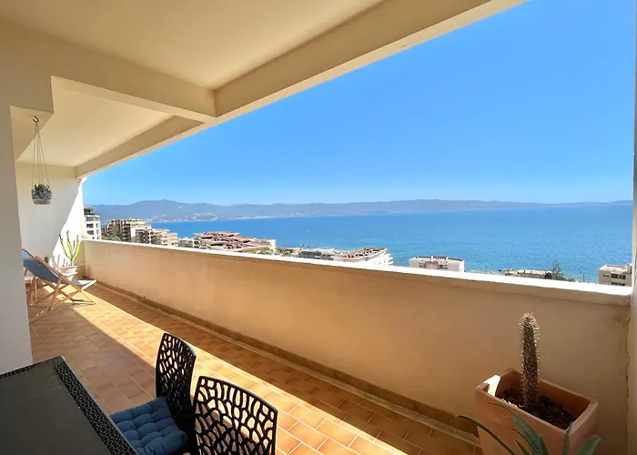 Le Sicile Sanguinaires Apartmán *